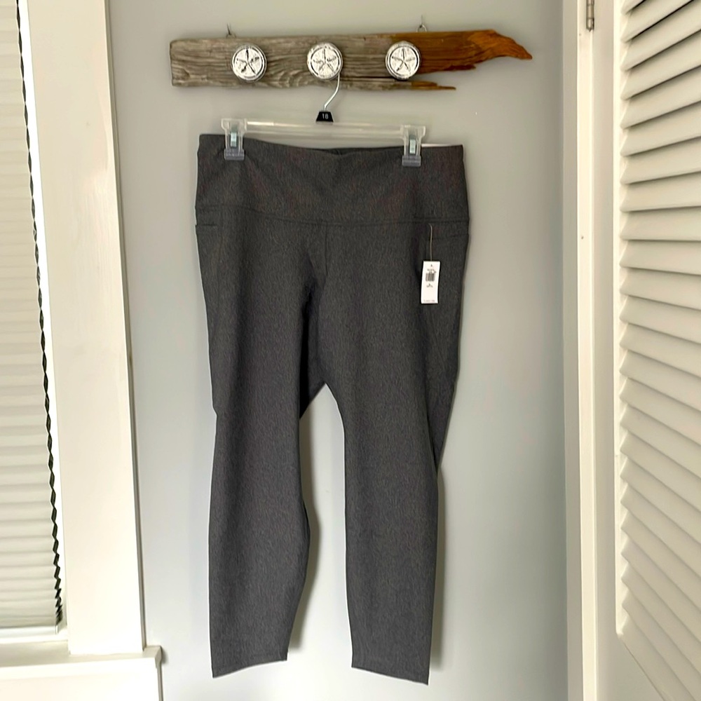 Old Navy Charcoal Textured Leggings